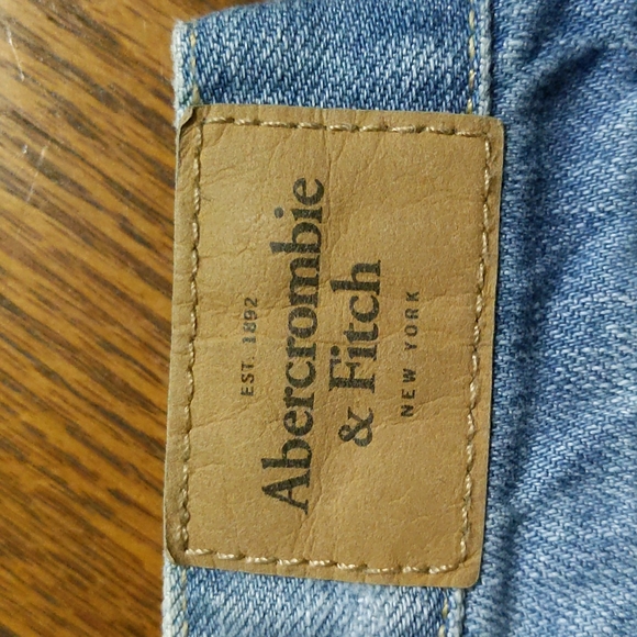 Final Price •Abercrombie light colored jeans - Picture 6 of 8
